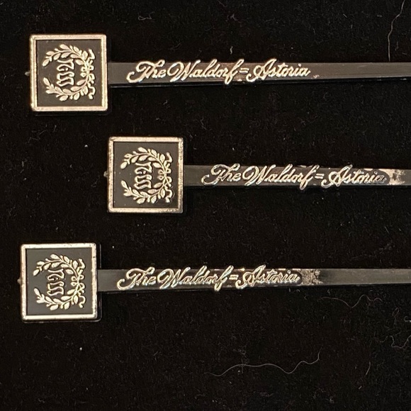 Vintage Lot of 4, “The Waldorf-Astoria” and “Bull and Bear” Swizzle Sticks - Picture 11 of 11